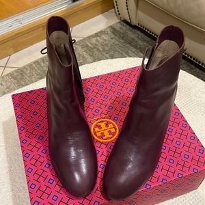 Tory “Laila 50mm Bootie/Calf Leather 11US women